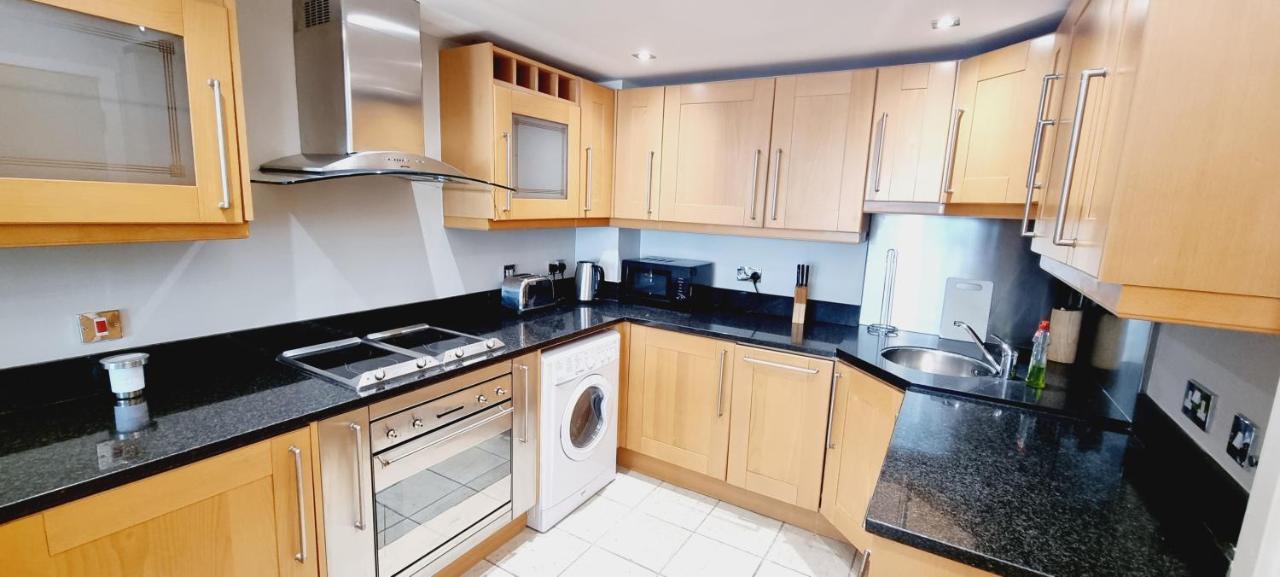 Luxury Waterside Apartment Canary Wharf Лондон Экстерьер фото